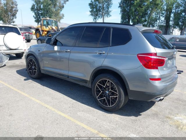 2017 BMW X3 5UXWX9C3XH0W68155 Photo 2