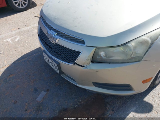 1G1PC5SBXE7467130 Chevrolet Cruze 1lt Auto