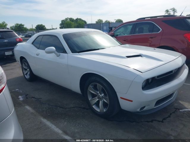 2C3CDZAG8JH116517 Dodge Challenger Sxt