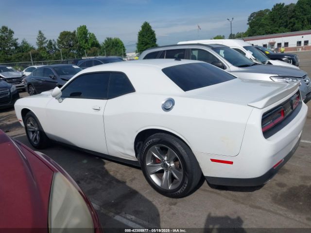 2C3CDZAG8JH116517 Dodge Challenger Sxt