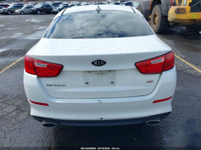KNAGM4A77F5621895 KIA Optima Lx