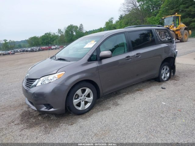 5TDKK3DC8ES422689 Toyota Sienna Le V6 8 Passenger
