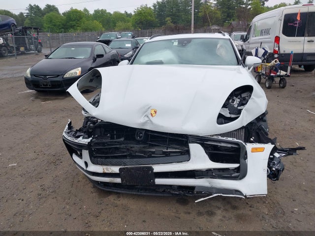 Porsche Macan 2022 WP1AG2A57NLB20341 Image 12