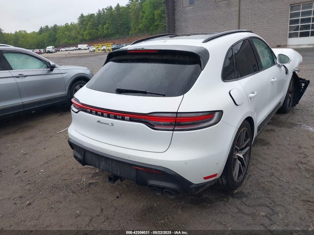 Porsche Macan 2022 WP1AG2A57NLB20341 Image 16