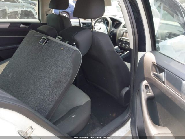 3VW2B7AJ0HM303417 Volkswagen Jetta 1.4t S