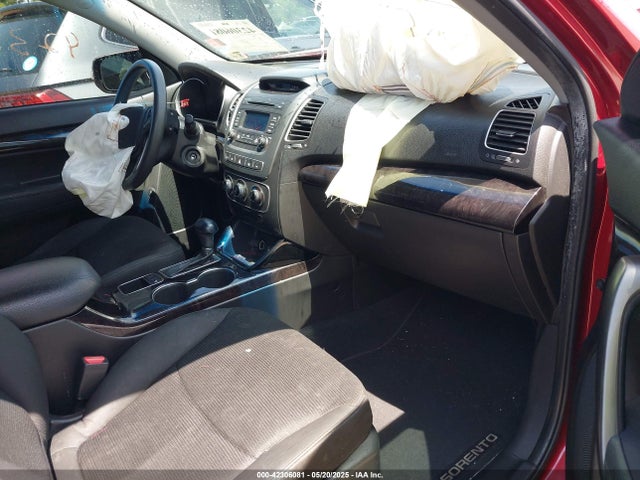 5XYKT3A69EG482750 KIA SORENTO LX