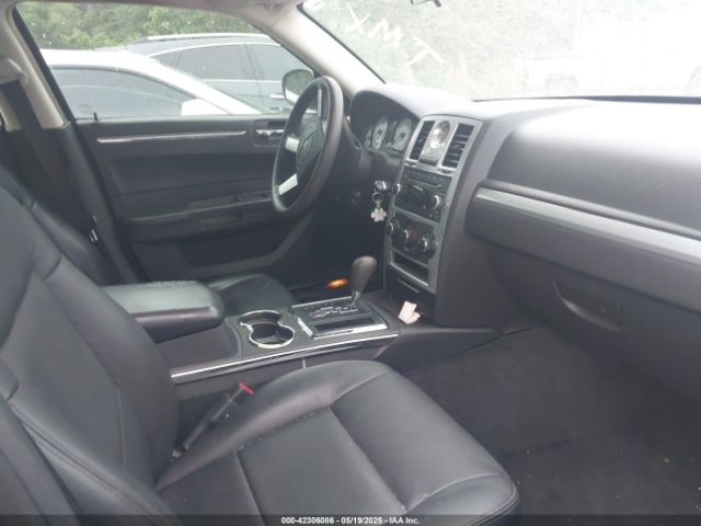 2010 CHRYSLER 300 2C3CA4CD9AH173761 Photo 4