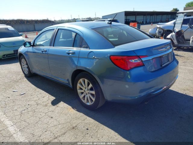 2011 CHRYSLER 200 1C3BC1FG8BN571336 Photo 2