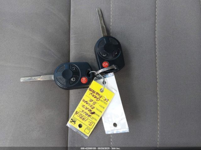 1FMCU9GX1FUB99792 Ford ESCAPE SE