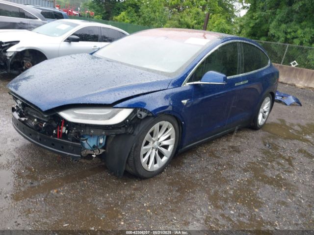 2017 TESLA MODEL X 5YJXCBE2XHF060702 Photo 1