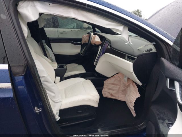 2017 TESLA MODEL X 5YJXCBE2XHF060702 Photo 4