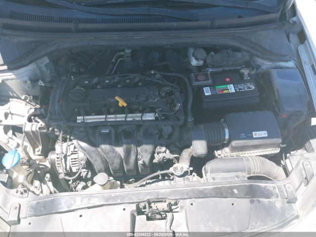 5NPD84LF1JH401949 Hyundai ELANTRA SEL