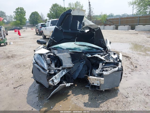 1G1YB3D43N5104612 Chevrolet lt2
