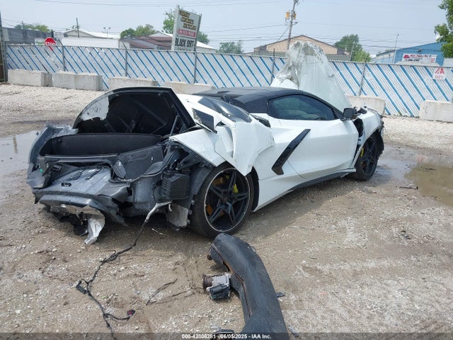 1G1YB3D43N5104612 Chevrolet lt2