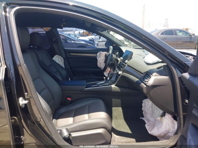 1HGCV1F31JA092187 Honda Accord Sport