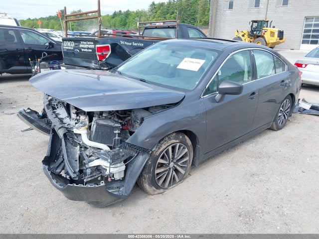 Subaru u5 2018 4S3BNAB67J3016875 Image 2