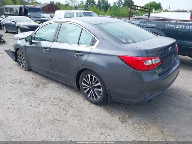 Subaru u5 2018 4S3BNAB67J3016875 Image 3