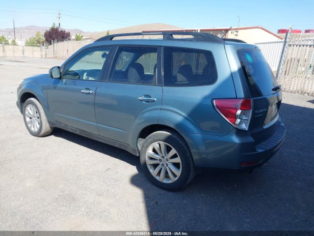2011 SUBARU FORESTER JF2SHADC3BH745245 Photo 2