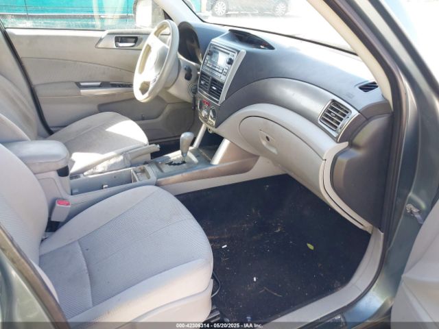 2011 SUBARU FORESTER JF2SHADC3BH745245 Photo 4