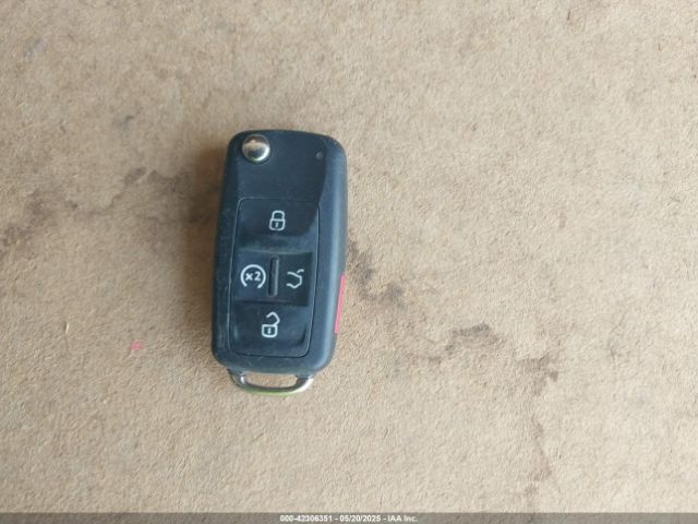 2019 VOLKSWAGEN PASSAT 1VWMA7A3XKC002174 Photo 10