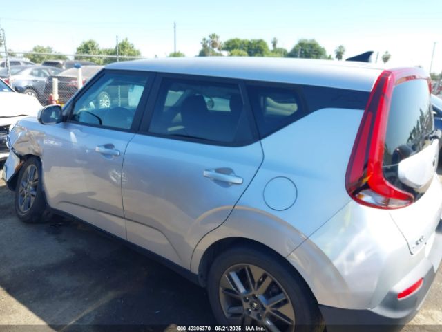 KNDJ23AU6M7793805 KIA SOUL S
