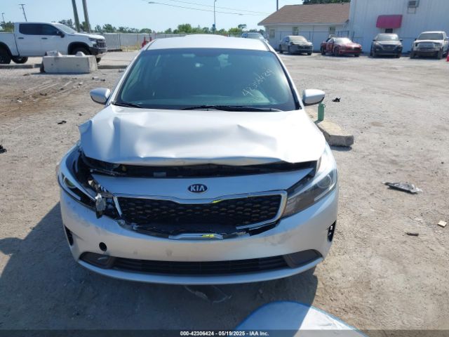 3KPFK4A73JE239090 KIA FORTE LX