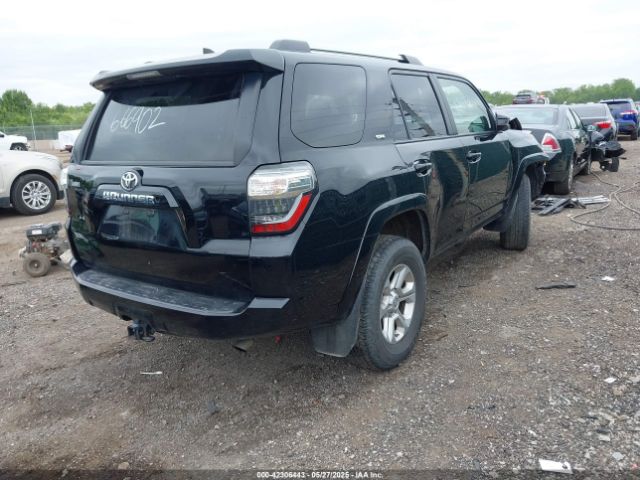 2019 TOYOTA 4RUNNER JTEBU5JR2K5666902 Photo 3