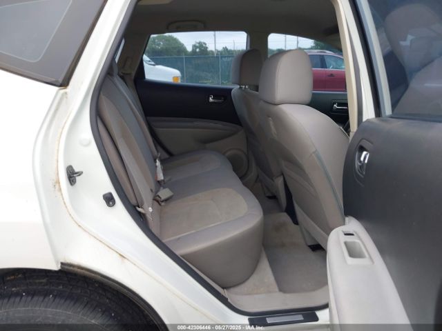 JN8AS5MT3EW618812 Nissan Rogue Select S