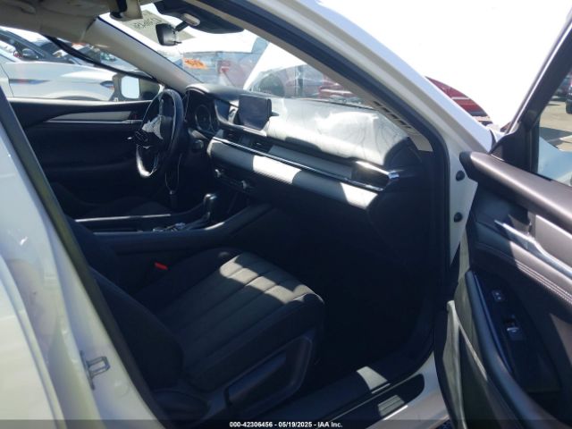 2018 MAZDA MAZDA6 JM1GL1UM6J1311856 Photo 4