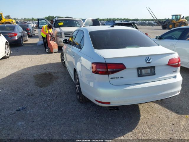 2018 VOLKSWAGEN JETTA 3VWDB7AJ0JM228653 Photo 2