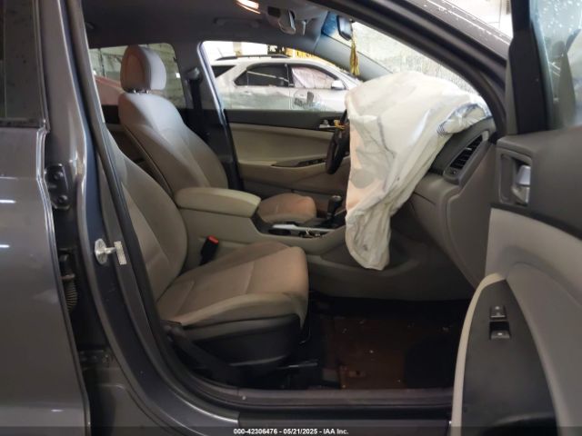 2018 HYUNDAI TUCSON KM8J3CA45JU681289 Photo 4