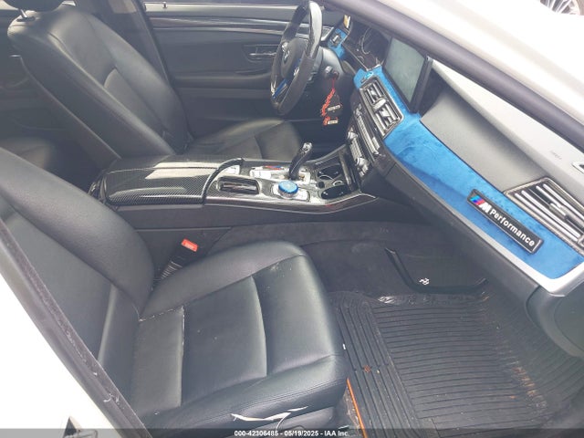BMW 535i Xdrive 2014 WBA5B3C51ED539796 Image 5