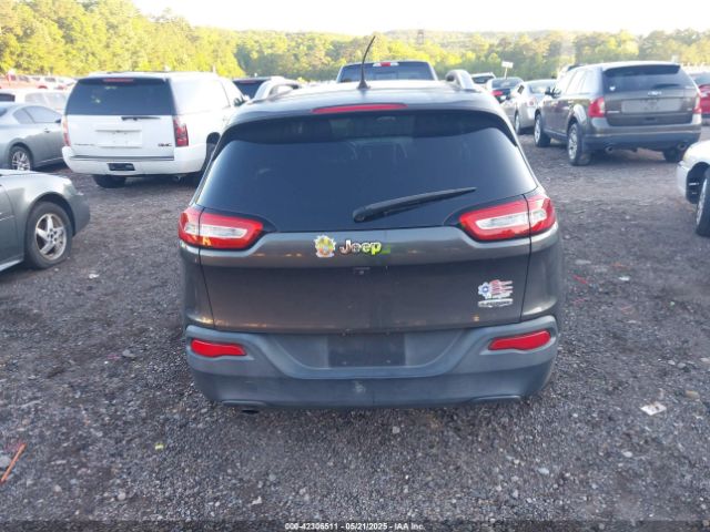 1C4PJLCB6HW542030 Jeep Cherokee Latitude Fwd