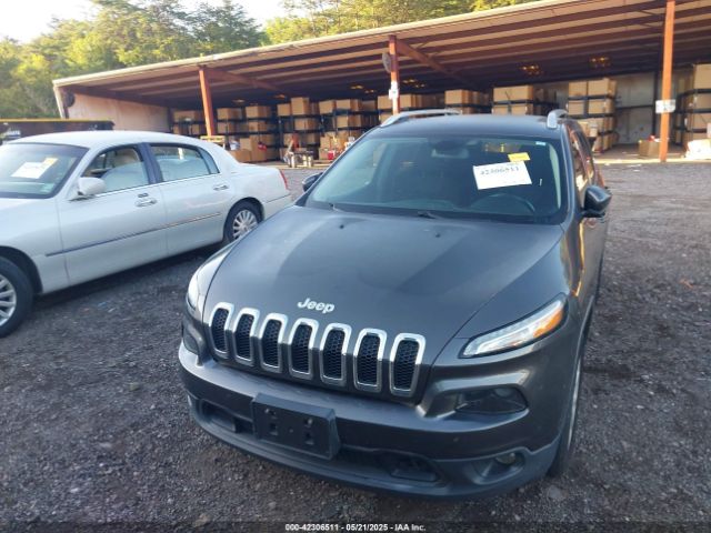 1C4PJLCB6HW542030 Jeep Cherokee Latitude Fwd