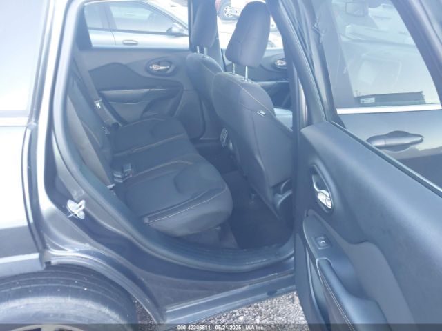 1C4PJLCB6HW542030 Jeep Cherokee Latitude Fwd