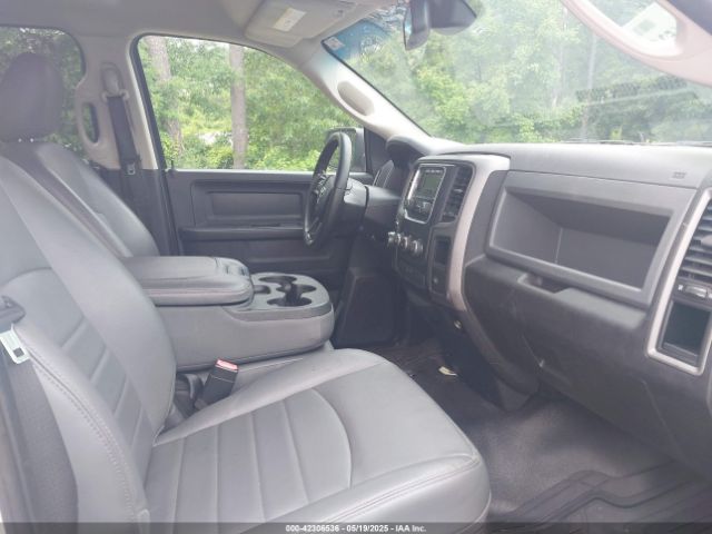 1C6RR7FT9HS652856 RAM 1500 Tradesman  4x4 6'4 Box
