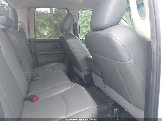 1C6RR7FT9HS652856 RAM 1500 Tradesman  4x4 6'4 Box