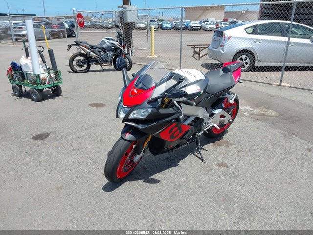ZD4KEU00XJS001393 Aprilia 2018