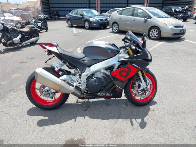 ZD4KEU00XJS001393 Aprilia 2018