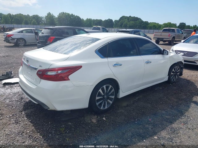 Nissan Altima 2018 1N4AL3AP0JC126695 Image 4