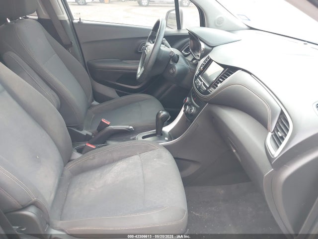 KL7CJKSB3LB059411 Chevrolet Trax Fwd Ls