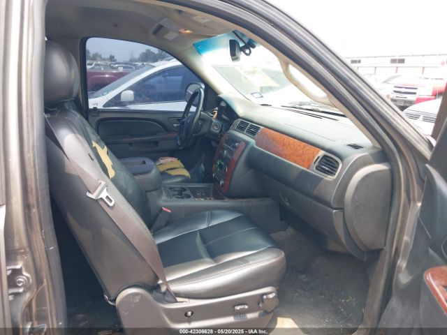 1GNSCJE03ER225750 Chevrolet Suburban 1500 Lt