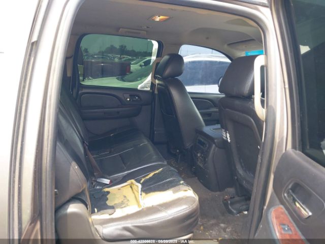 1GNSCJE03ER225750 Chevrolet Suburban 1500 Lt