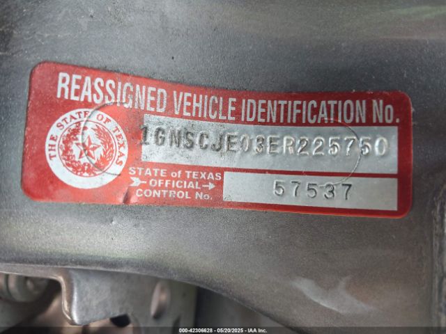 1GNSCJE03ER225750 Chevrolet Suburban 1500 Lt