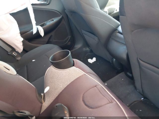 1G1ZC5ST3NF185564 Chevrolet Malibu Fwd 1fl