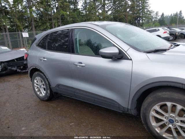 1FMCU0BZ4MUA38497 Ford Escape Se Hybrid