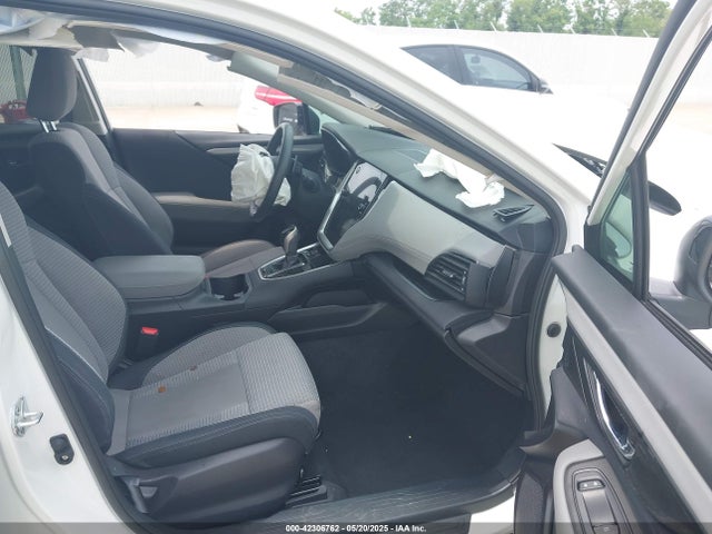 4S4BTADC9R3121661 Subaru Outback Premium