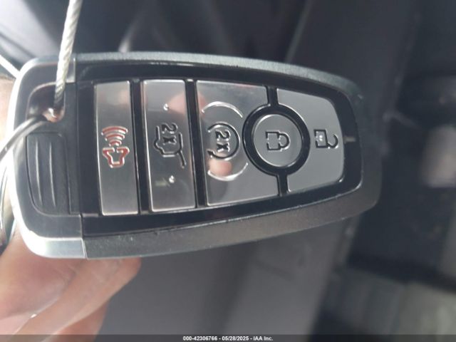 1FMCU0GN7RUA13302 Ford Escape Active