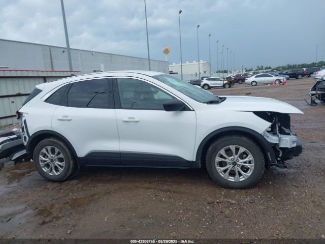1FMCU0GN7RUA13302 Ford Escape Active