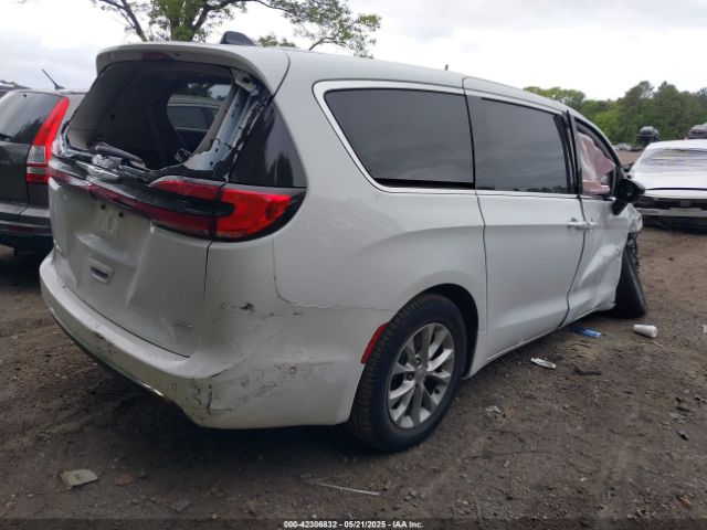 2024 CHRYSLER PACIFICA 2C4RC3BG0RR204617 Photo 3